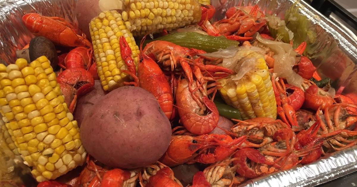 My Mess Their Kitchen The Crawfish Boil The Main Event