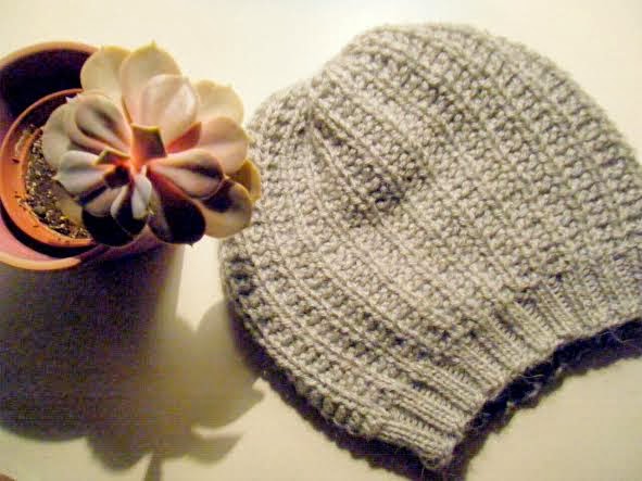 tricoter un bonnet avec les doigts