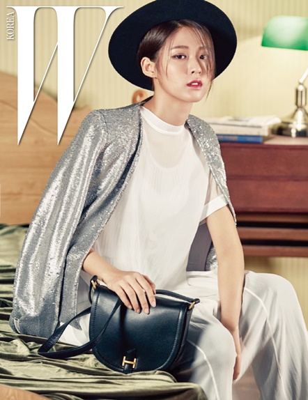 Anggunnya Seolhyun AOA Jadi Model Majalah Fashion W Korea Jadi Model Majalah Fashion W Korea Anggunnya Seolhyun AOA