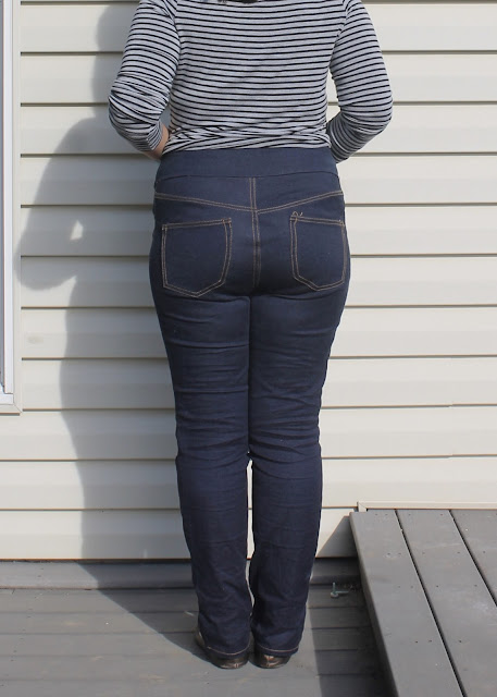 Review of the Closet Case Files Ginger Jeans sewing pattern with pull-on waistband hack.