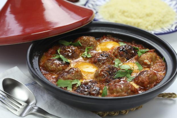 TAJINE DE KEFTAS AUX OEUFS TAJINE DE KEFTAS AUX OEUFS