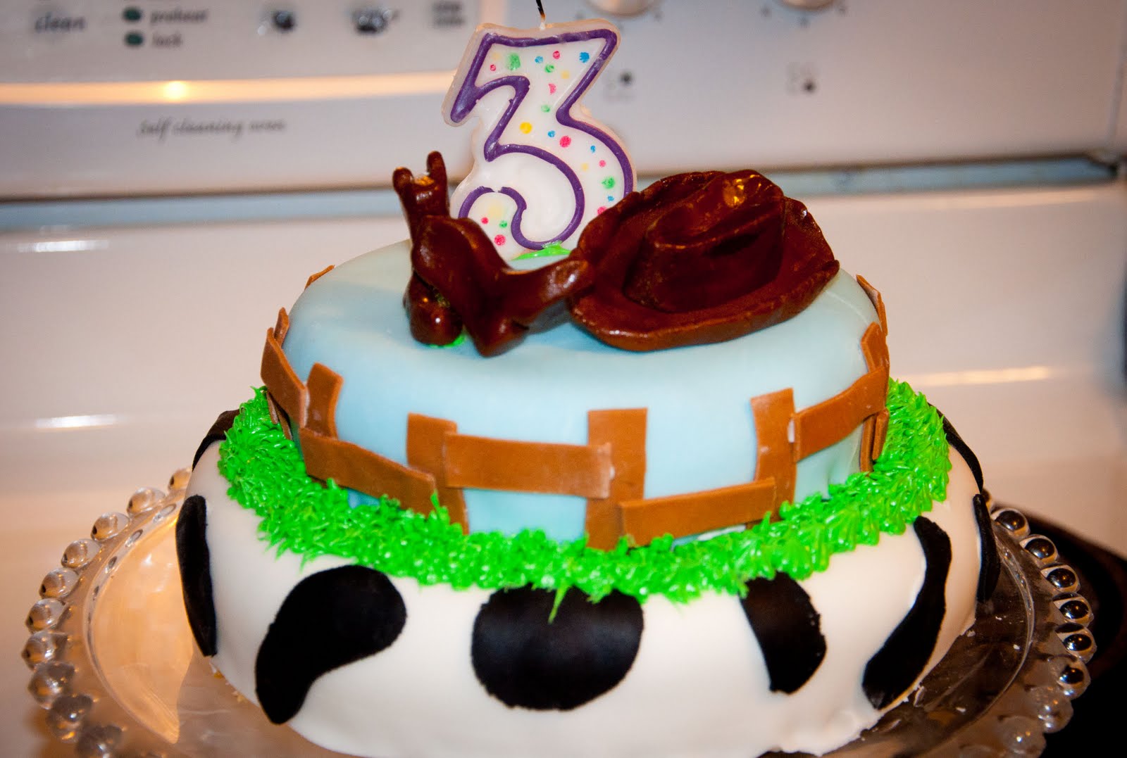 C's 3rd birthday cake - Housewives of Riverton