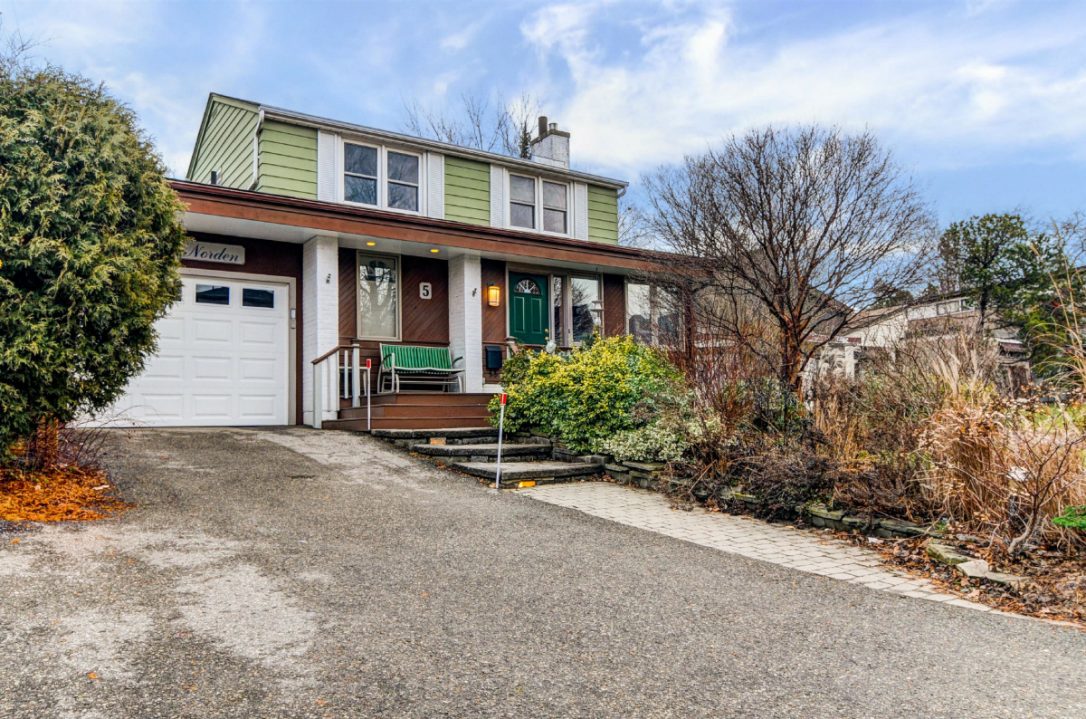 TORONTO real estate update Don Mills home sells for 1.15 million