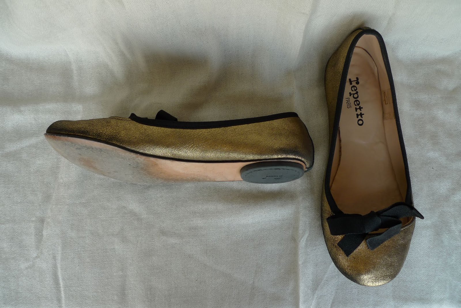 The Shoe Blog: Repetto ballet flats in gold leather