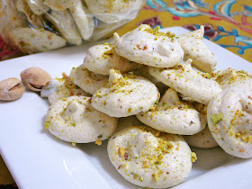 http://www.eat8020.com/2011/08/80ish-pistachio-meringues.html