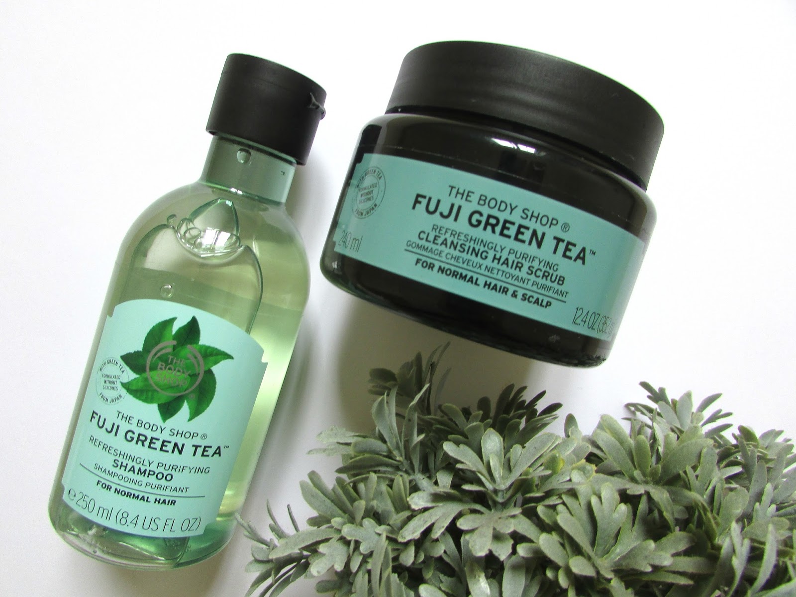 The Body Shop Fuji Green Tea Cleansing Hair Scrub Lipstick And