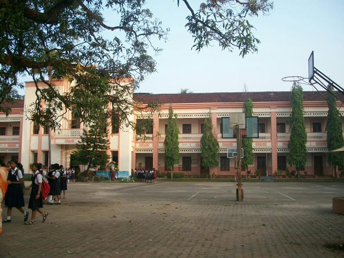 തനിമ PROVIDENCE GIRLS' HIGHER SECONDARY SCHOOL.