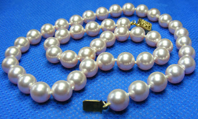LINDA'S ART BARN: TIPS ON HAND-KNOTTED PEARL NECKLACES, PART 3