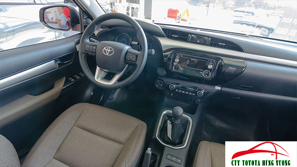 Giá xe, thông số kỹ thuật và đánh giá chi tiết bán tải Toyota Hilux 2018 nhập khẩu - ảnh 20 Giá xe, thông số kỹ thuật và đánh giá chi tiết bán tải Toyota Hilux 2018 nhập khẩu - ảnh 20