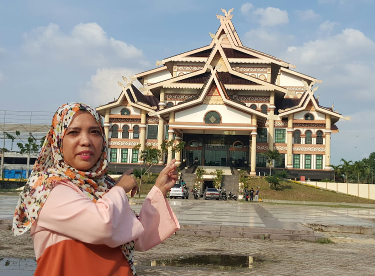 Anjung Seni Idrus Tintin, Pekan Baru