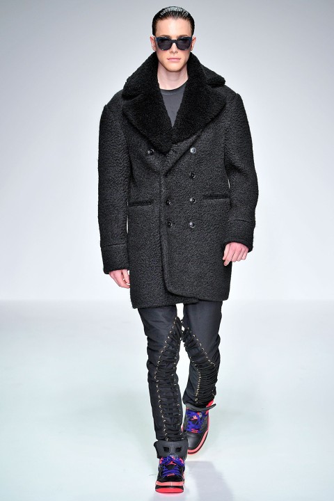 Katie Eary Fall/Winter 2013-2014 Show | Homotography