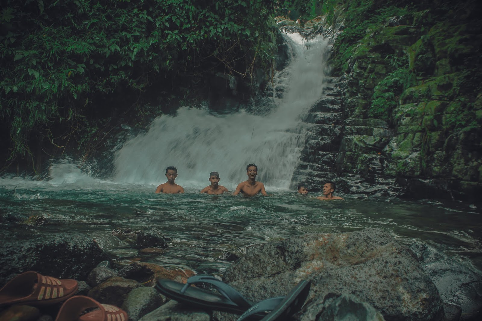Air Terjun Kedung Ombo / Air Terjun Api Muncul Di Taman Nasional