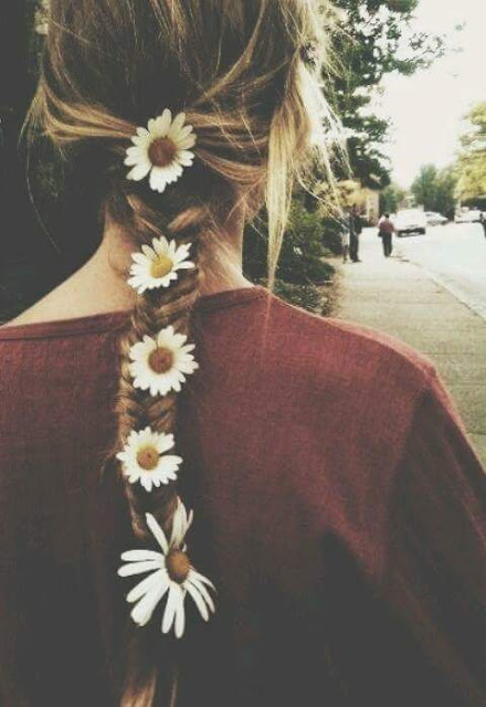 PEINADOS CON FLORES by maquillajebellezamujer.blogspot.com
