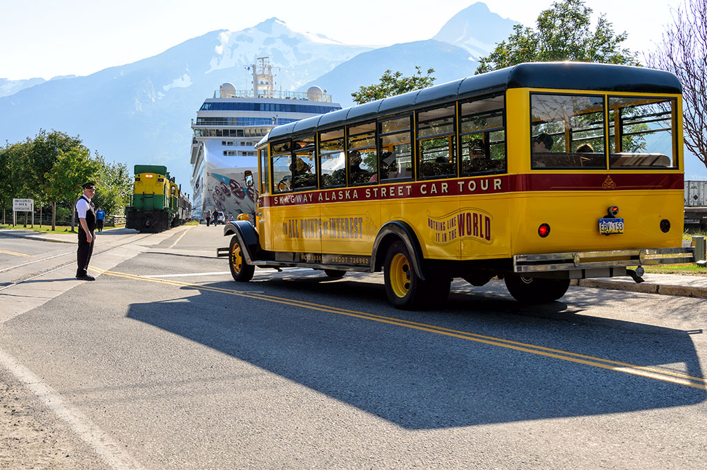 Bubba's Garage Photos of Skagway, Alaska aboard the Norwegian Pearl
