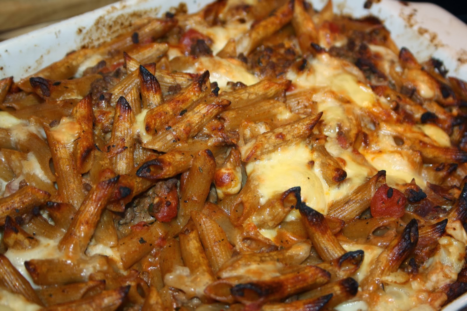 Ruokasurffausta Juustoinen jauhelihapastavuoka