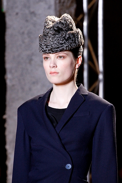 шапка каракуль брежнев политбюро. каракулевые береты 2022u. каракулевая шапка пирожок. шапка пирожок женская. мужская шапка пирожок зимняя.