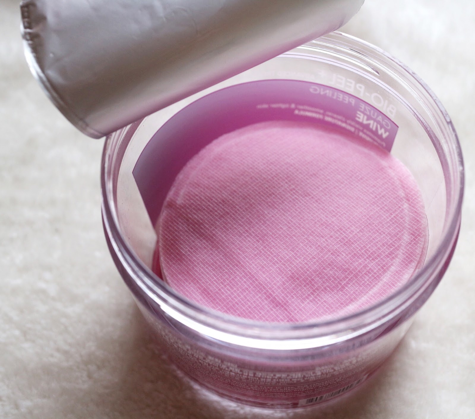 REVIEW [INDONESIA] Exfoliator Neogen Biopeel Wine Gauze Peeling