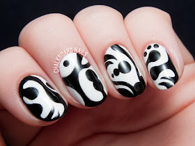 Black and white nails by @chalkboardnails