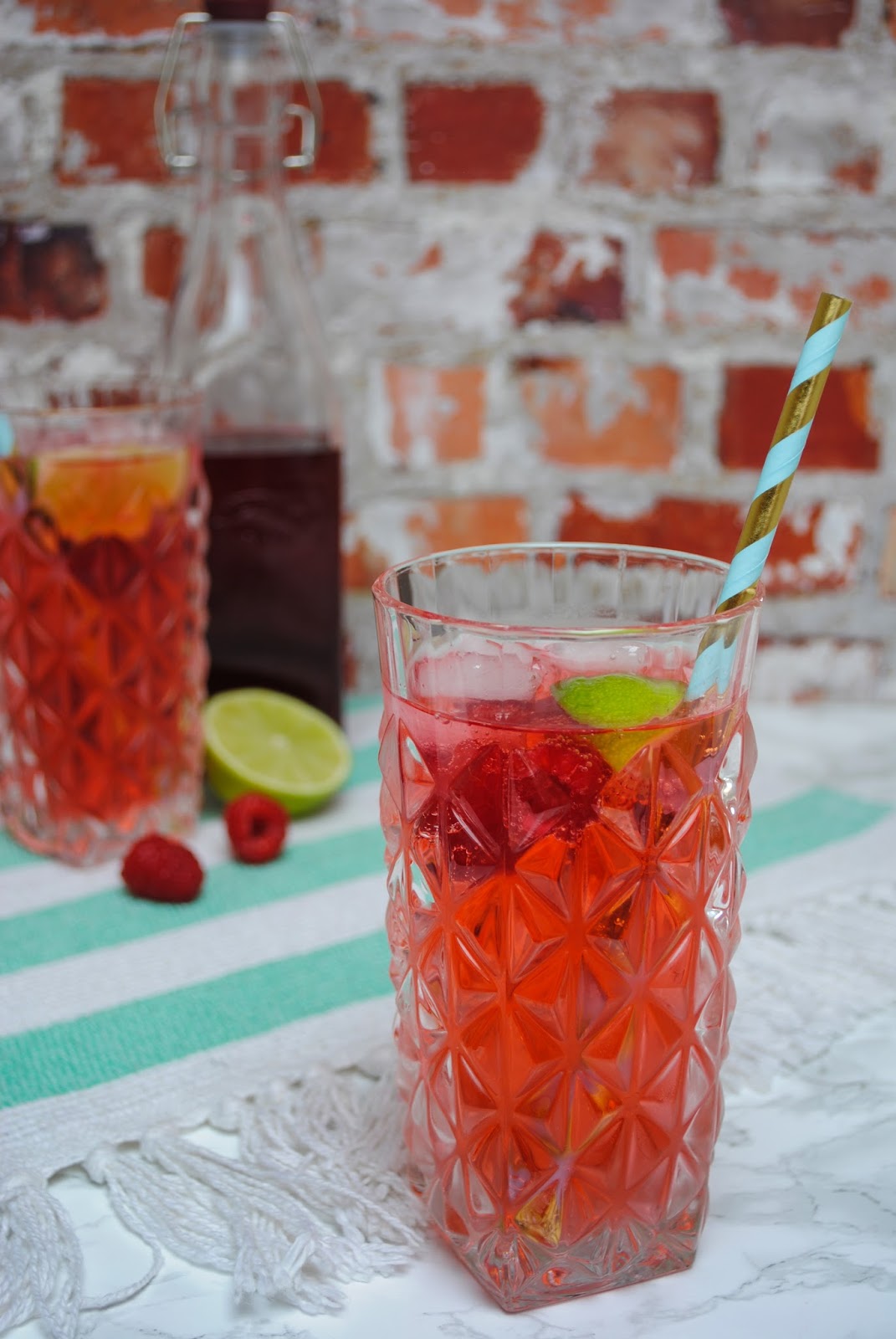 Sharkett Sisters: HOMEMADE RASPBERRY GIN