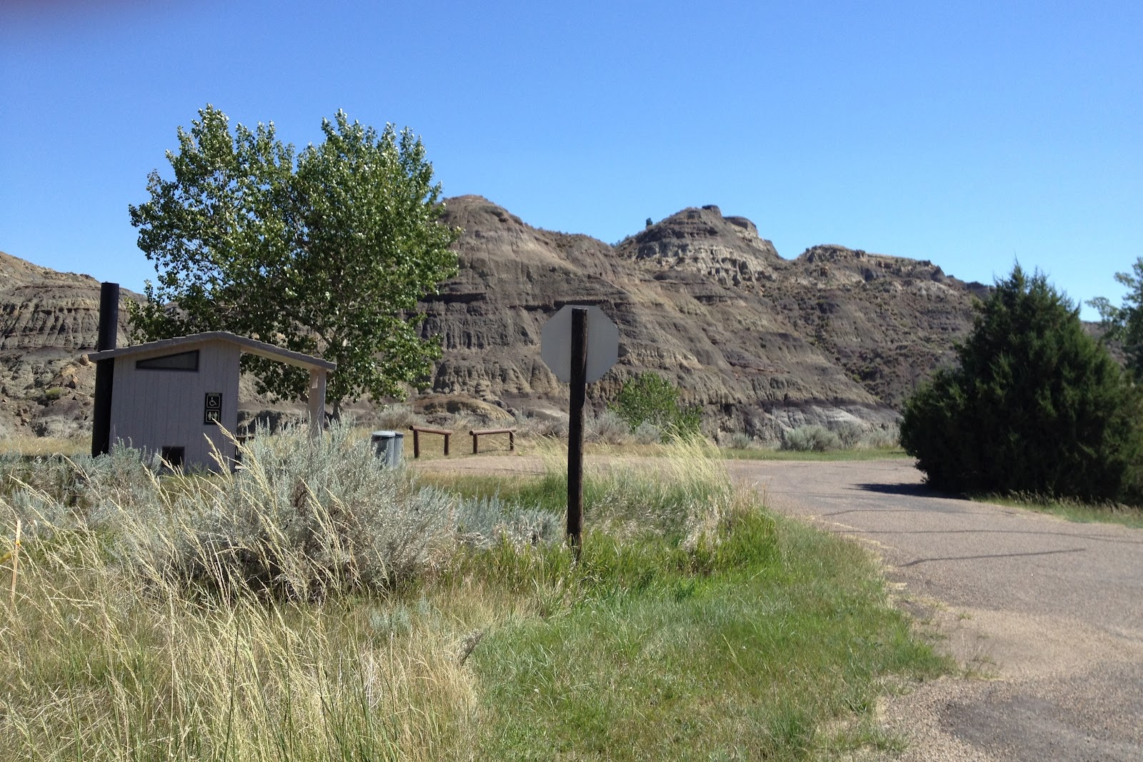 The Polka Dot Journal Pictures from Dickinson, ND to Wibaux, MT to