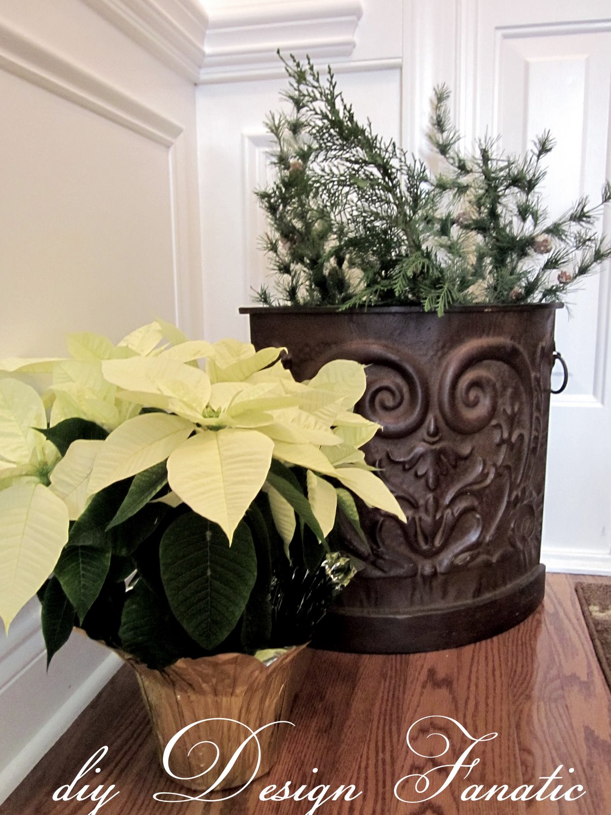 diy Design Fanatic Christmas Decorating In The Foyer