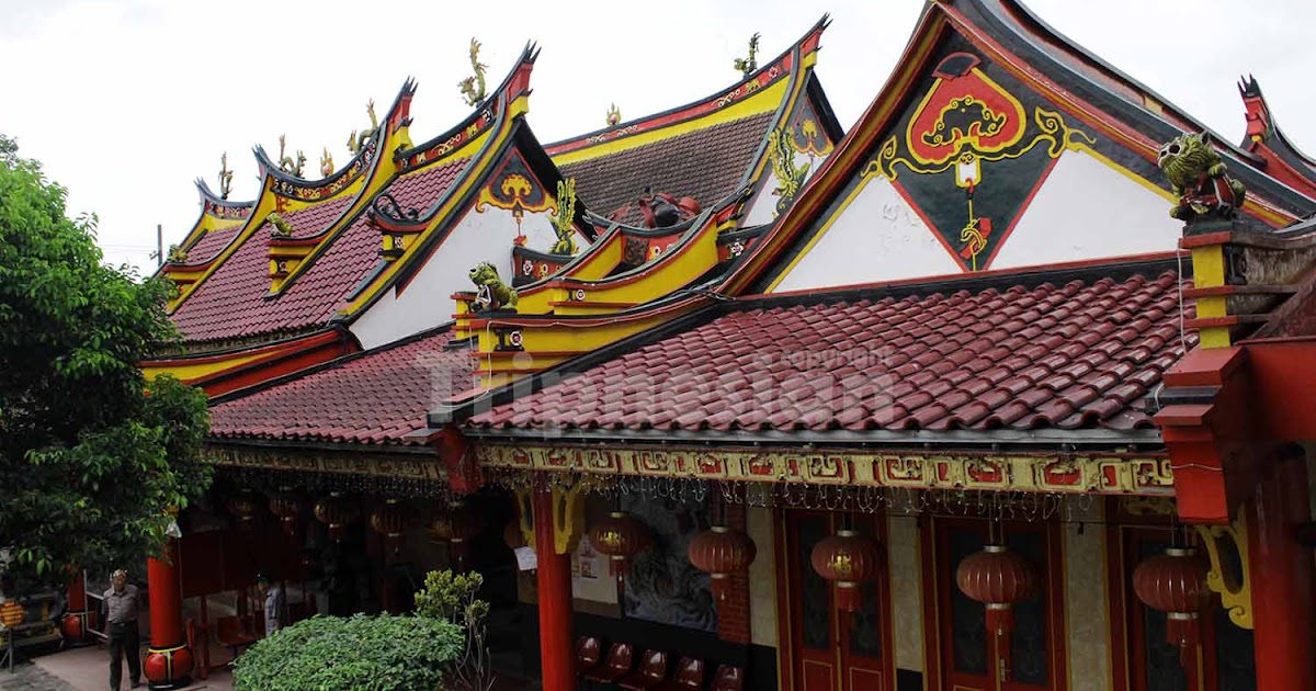 TRIPNESIAN Mengunjungi Eng An Kiong, klenteng tertua di Malang