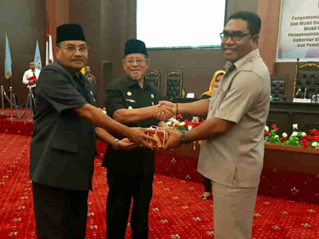 Abdul Ghani Kasuba Sampaikan LKPJ Akhir Masa Jabatan Gubernur Periode 2014 - 2019 Abdul Ghani Kasuba Sampaikan LKPJ Akhir Masa Jabatan Gubernur Periode 2014 - 2019
