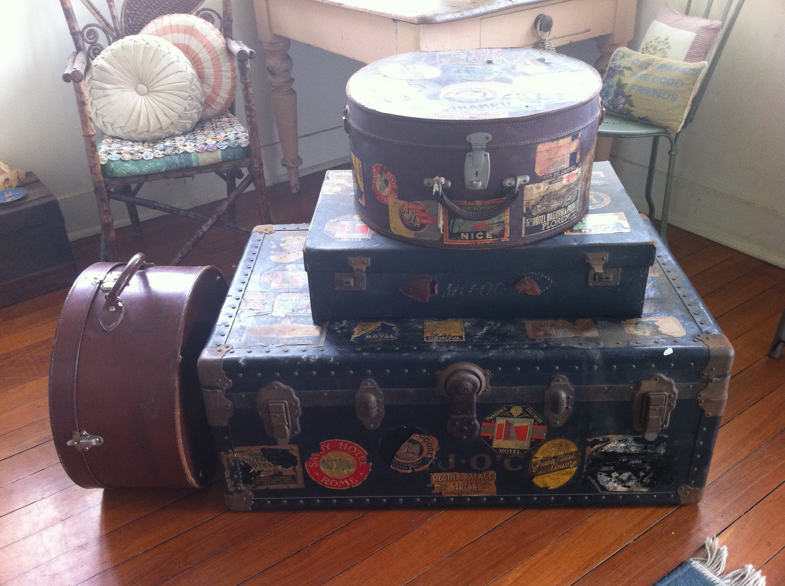 the old boathouse: Vintage Travel Trunk and Luggage LOVE ~ Maybe my ...