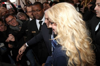 Britney Loves in Paris