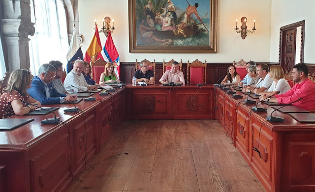 El Ayuntamiento de Santa Cruz de La Palma pide colaboración a las instituciones para promocionar las fiestas de la Bajada de la Virgen