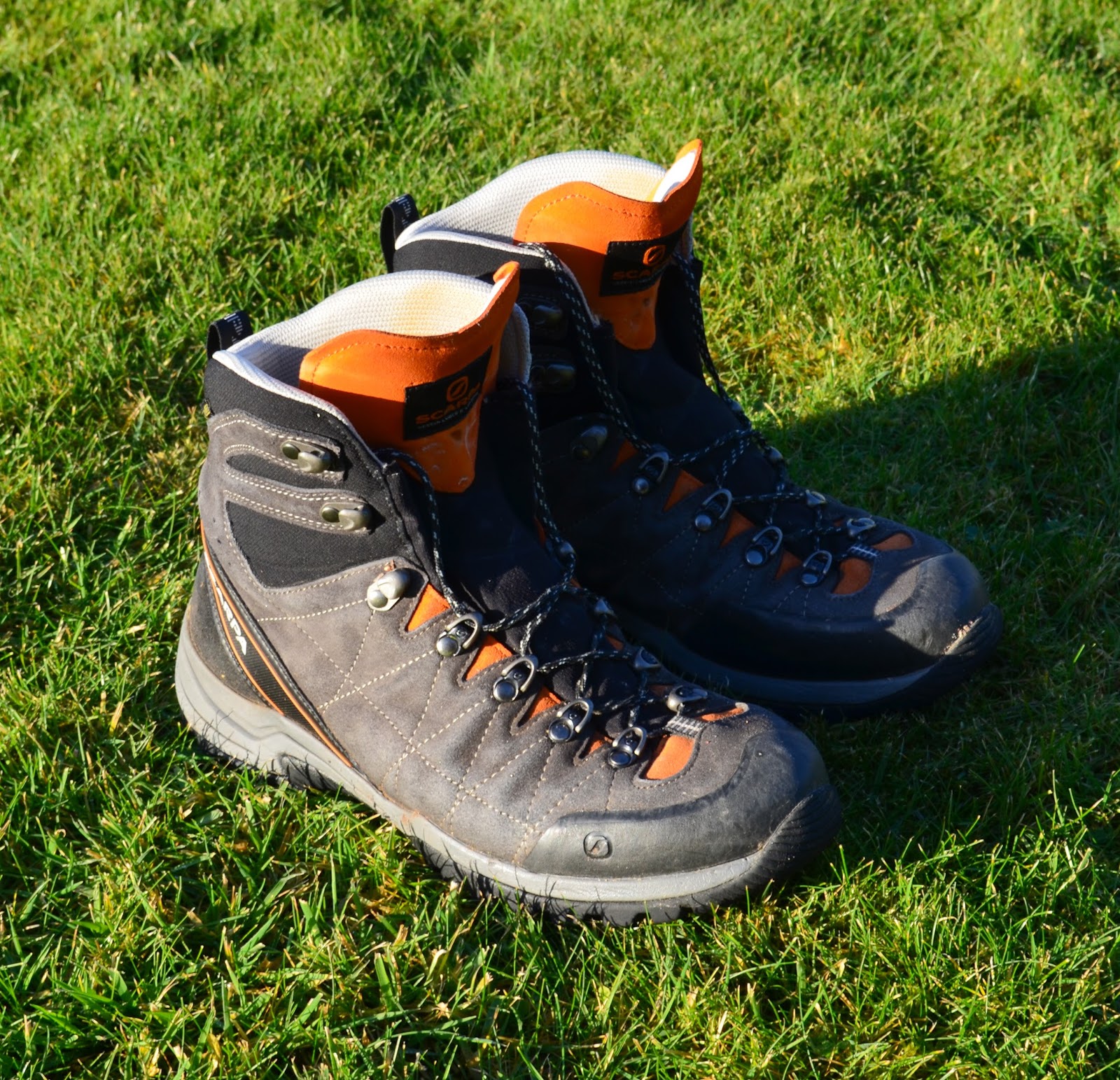 scarpa womens walking boot