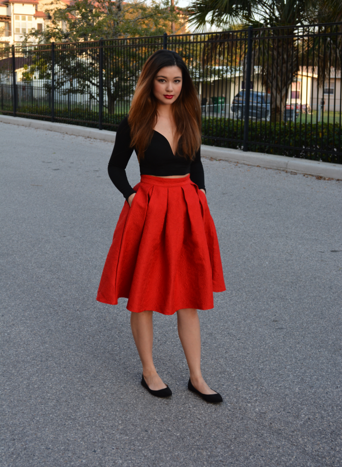 Find a great selection of women's skirts at Dillards. Offered in the latest styles and materials from maxi, pencil, A-lines and midi skirts Dillards has you covered.