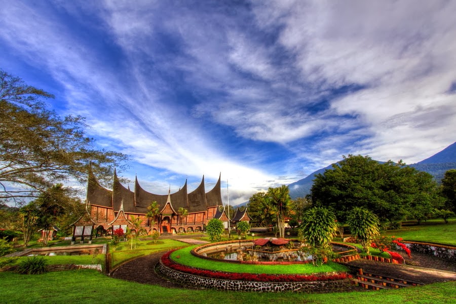 Minang Village dan Mifan Padang Panjang