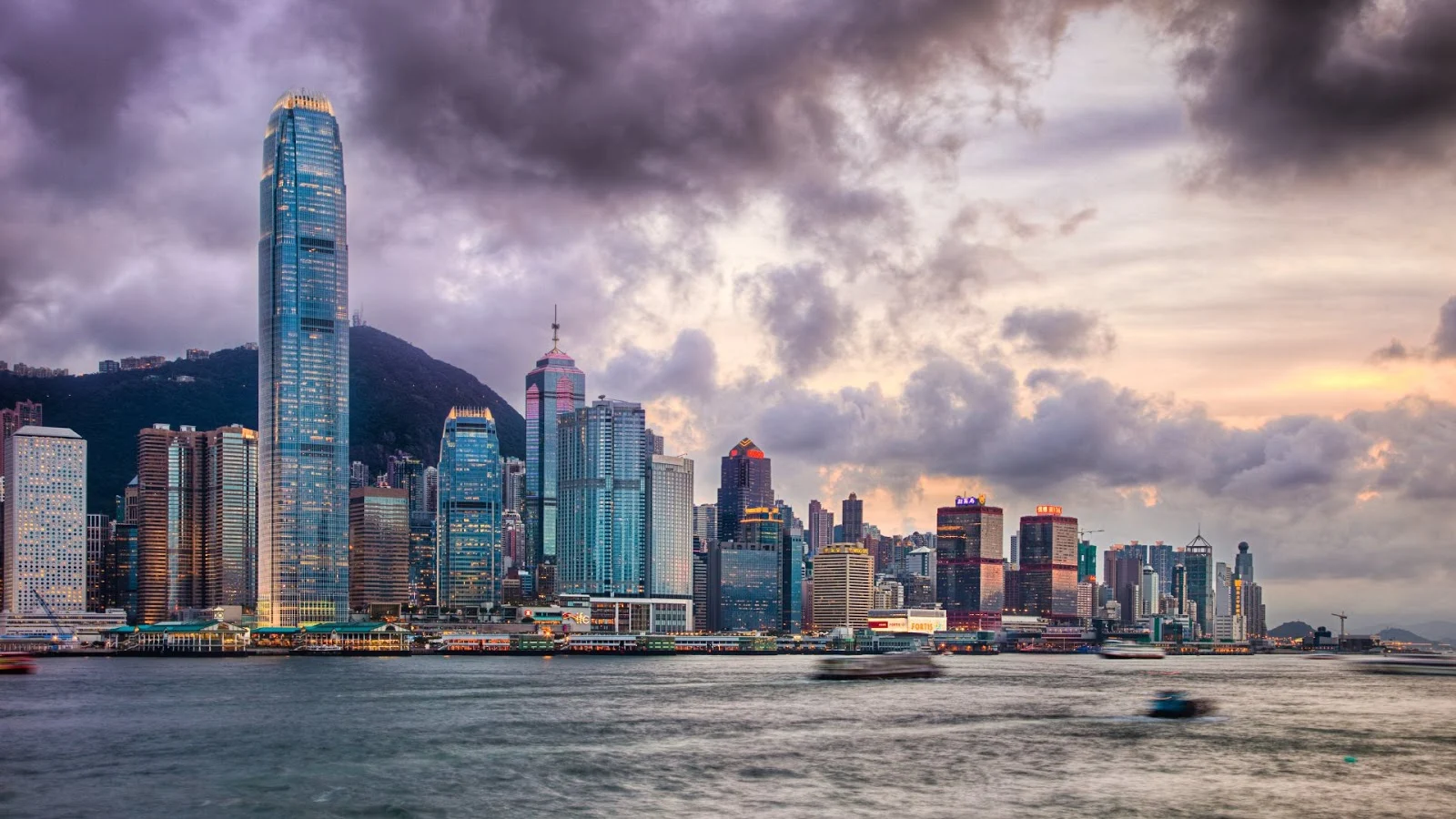 Hong Kong Travel Tips and Attractions