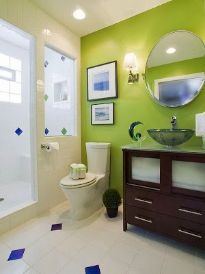 зеленные акценты в ванной