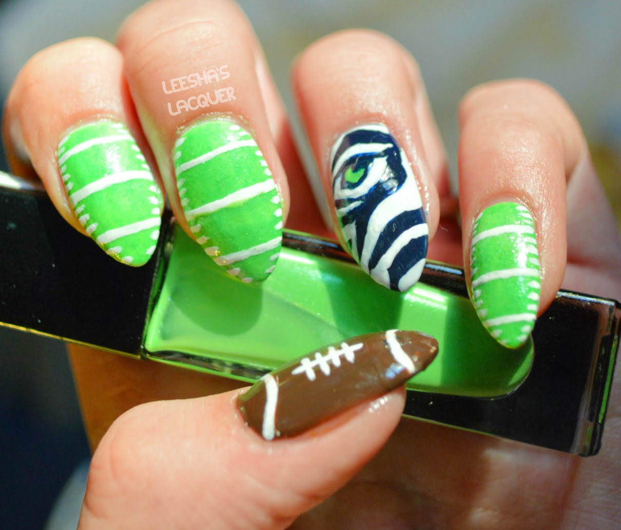 Leesha's Lacquer Superbowl 2015 Seattle Seahawks Nail Art