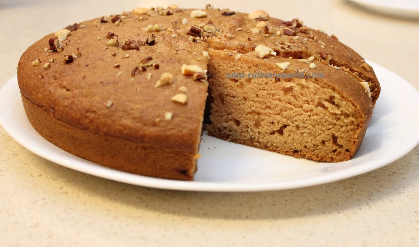 Eggless Apple Sauce Cake