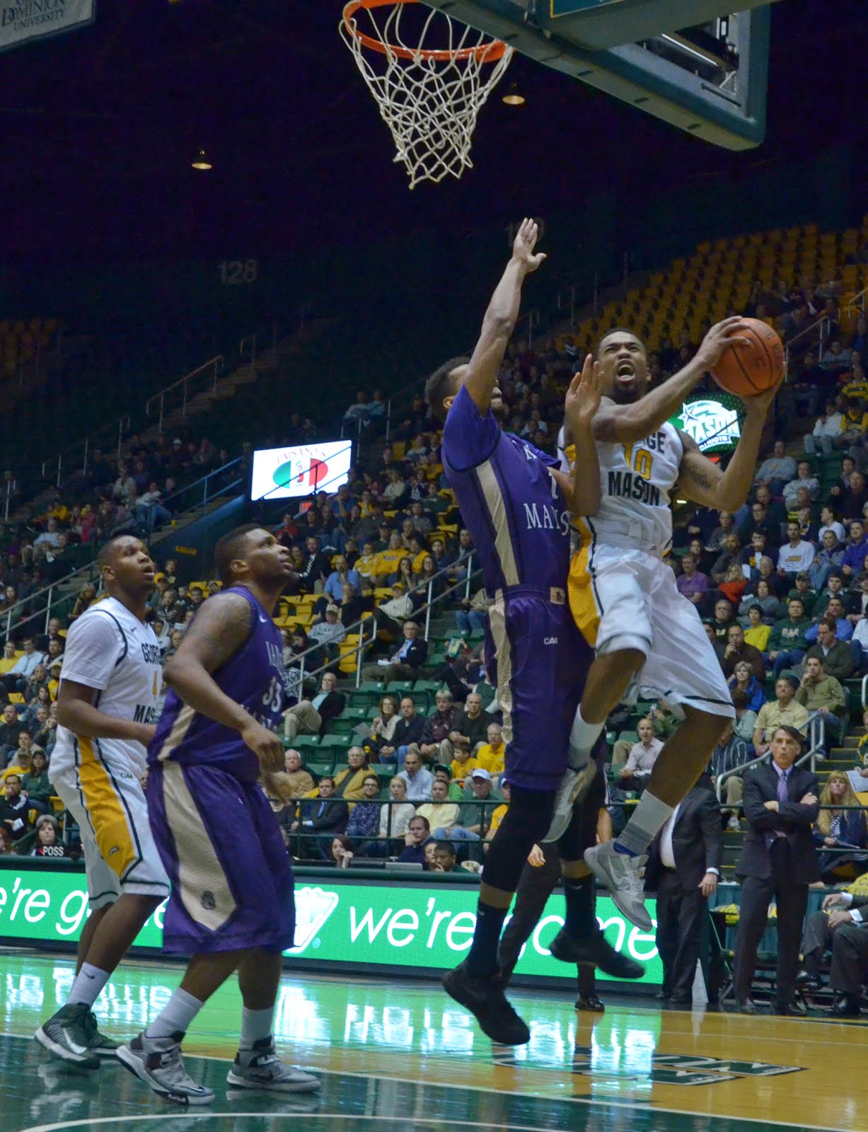 Mason Basketball Mason continues dominance over James
