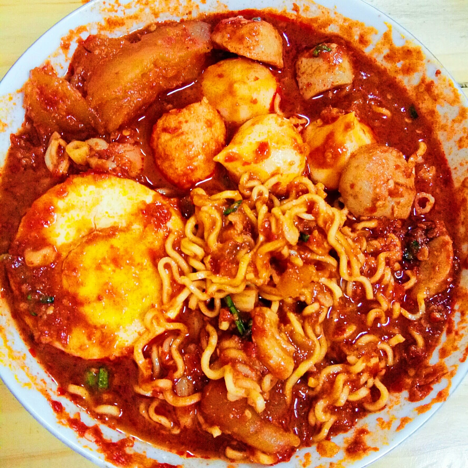 3 Makanan Super Pedas di Indonesia. Dijamin Bikin Nangis Kayak Diputusin!