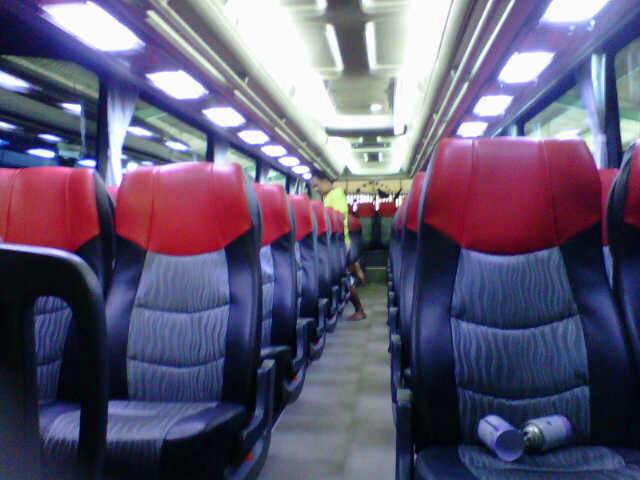 Jelajah Jawa Tengah: Panduan Lengkap Sewa Bus Pariwisata Semarang-Jogja