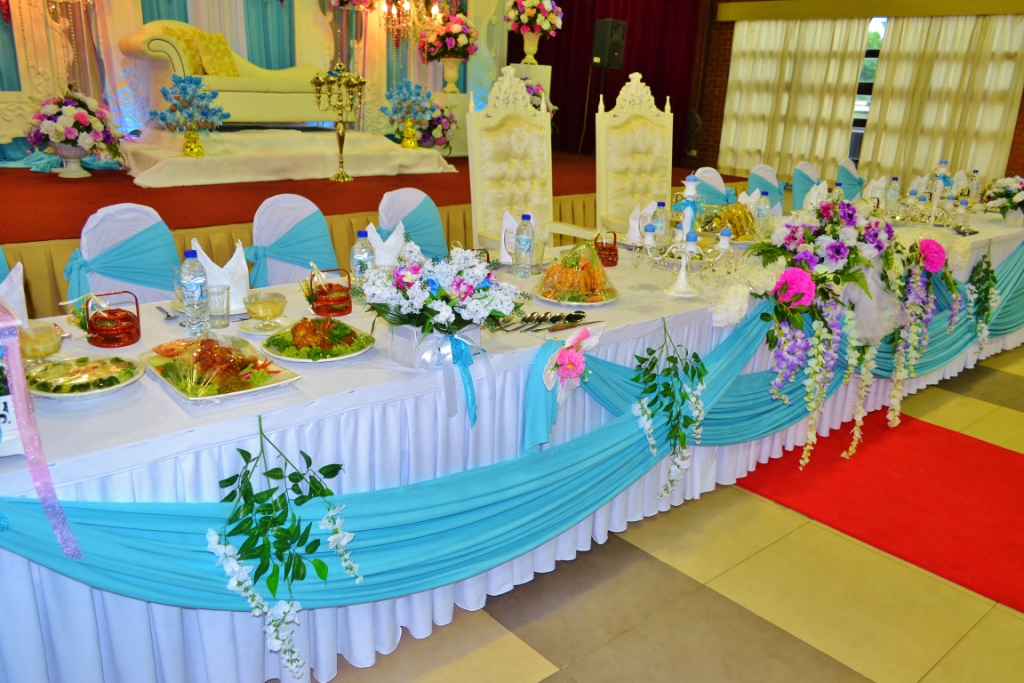 Butik Pengantin Feeza Koleksi Hiasan Meja Makan