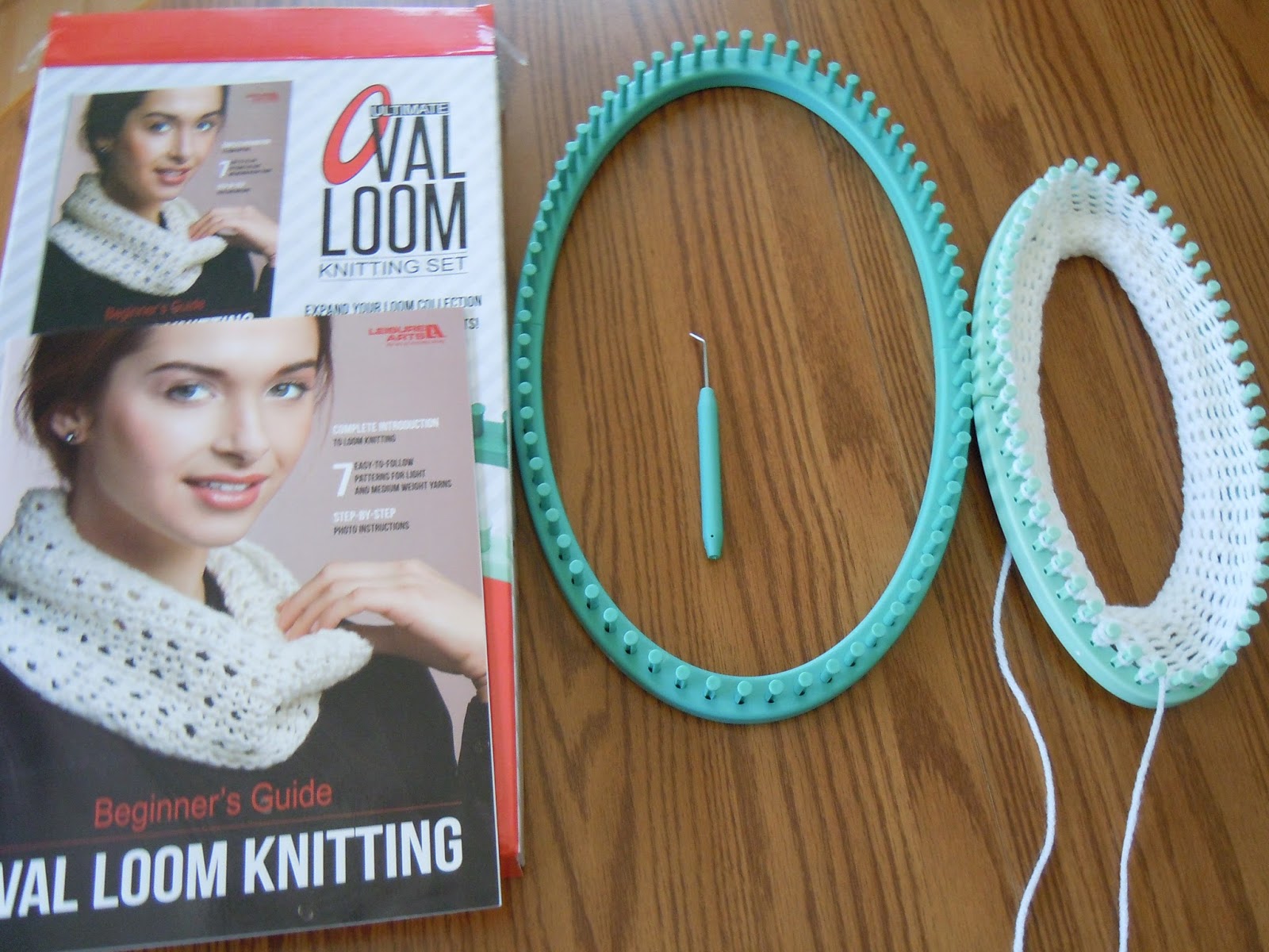 loom-knitting-hat-ultimate-loom-knitting-set-with-a-crochet-edge