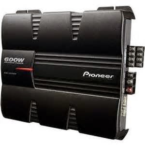 Cara memilih amplifier mobil yang bagus Tentukan jenis yang paling cocok dari amplifier mobil untuk sistem audio anda. Ada model yang dirancang untuk meningkatkan sinyal yang dikirim speaker.