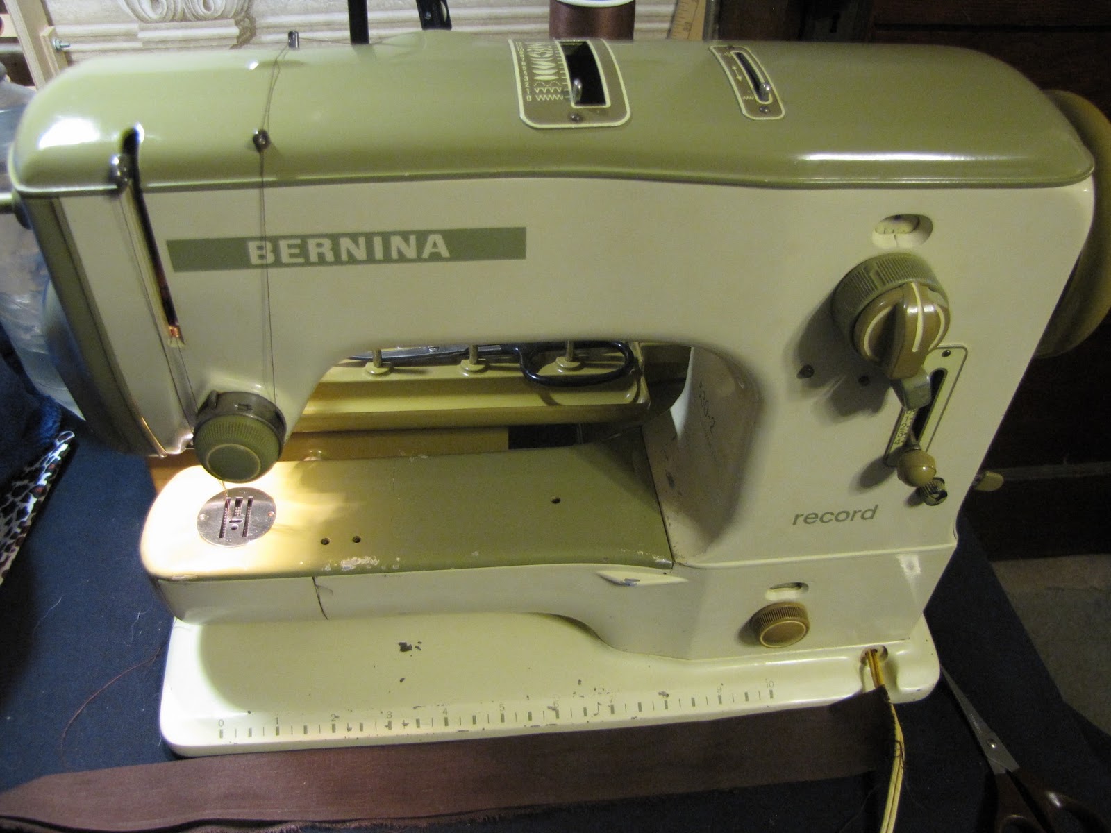 Bernina 5302 Sewing Machine