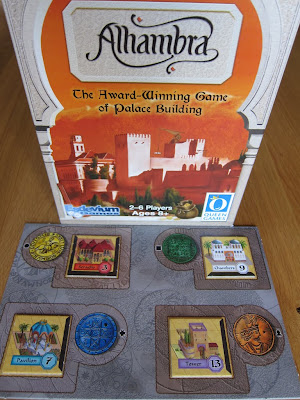 Alhambra - The box and the Builders Market board