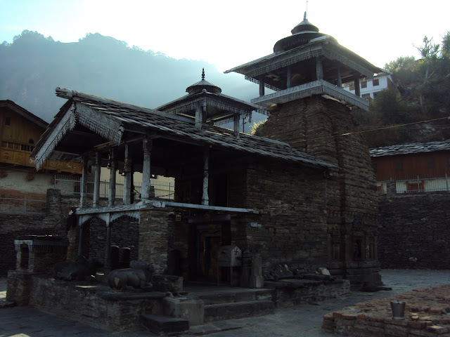 lakhamandal temple