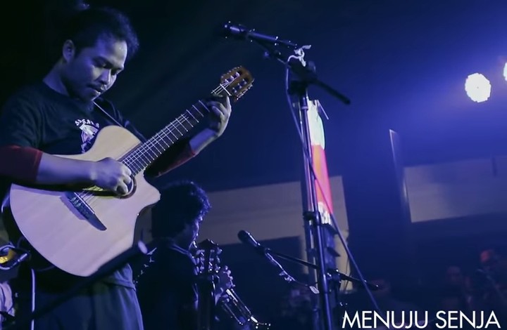 Payung Teduh Menuju Senja Chord Gitar