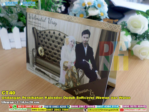 Undangan Pernikahan Kalender Duduk Softcover Wawan Dan Wulan