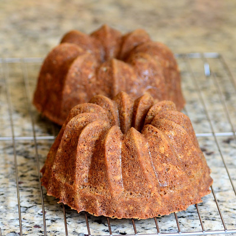 nordic ware duet bundt pan