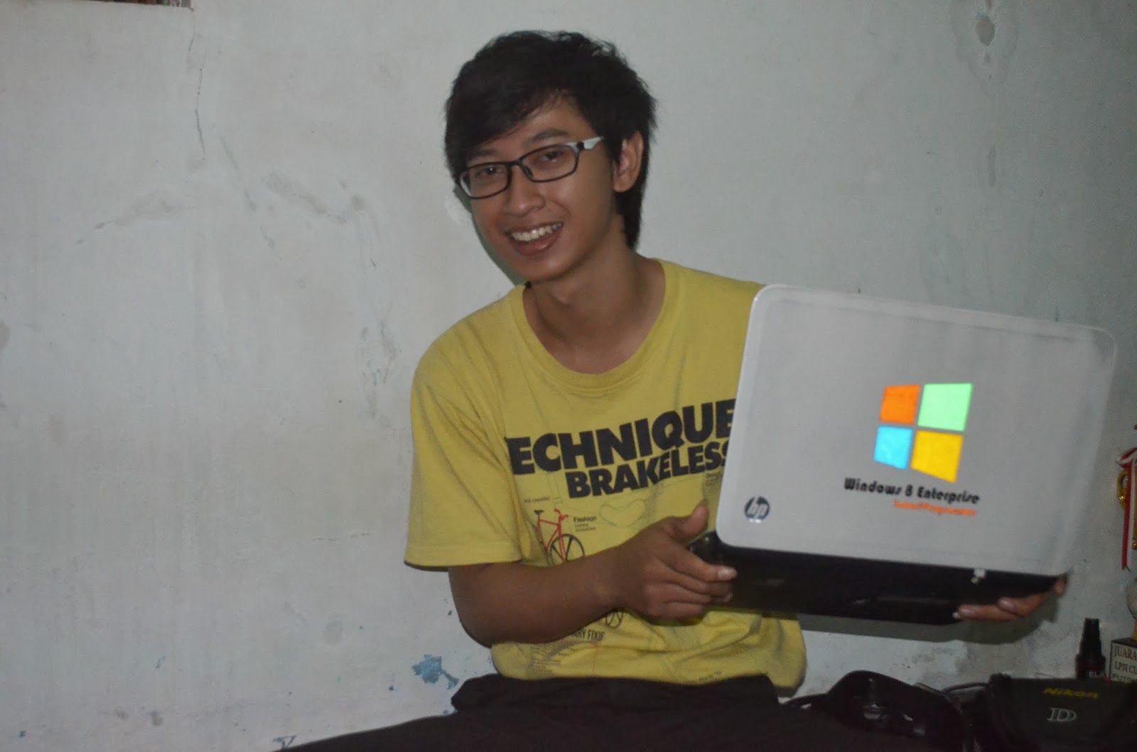 Программирование иллюстрация. Программист net. Требуется c# разработчик. Net разработчик. Программирование сайтов.